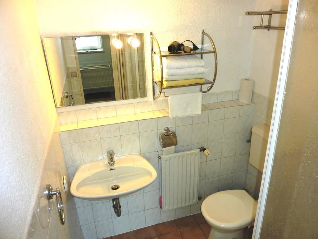 Pension Muench "Am Anger" Neuseusslitz Экстерьер фото