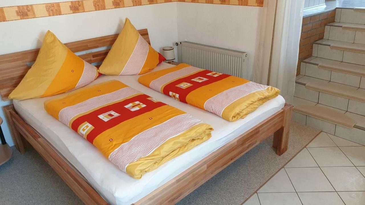 Pension Muench "Am Anger" Neuseusslitz Экстерьер фото